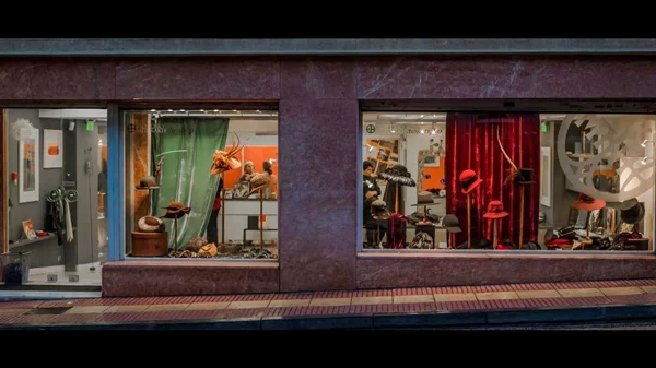 Εγκαίνια Εβδομάδας | Γιατί η οδός Κριεζώτου γέμισε καπέλα και φινέτσα; (18-24/2)