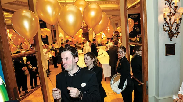 Χρυσοί Σκούφοι 2019: Μια... upside down γιορτή της γαστρονομίας