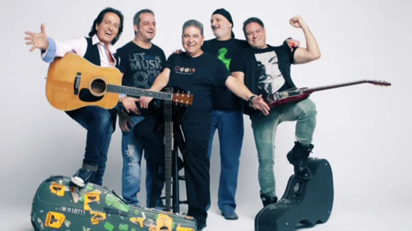 The Party Goes On με τον Πασχάλη στη «Σφίγγα»