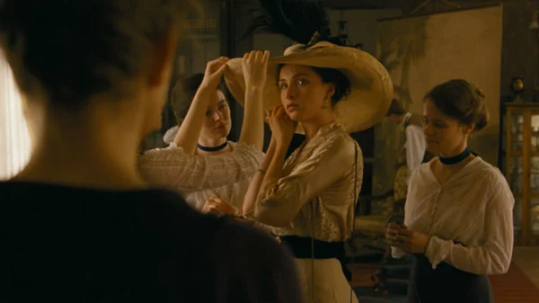 Απόψε (8/3) στην TV: μία νεαρή γυναίκα ψάχνει τις ρίζες της