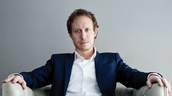 Λάζλο Νέμες: «Προσπαθώ να διαρρήξω τον κομφορμισμό του κοινού»