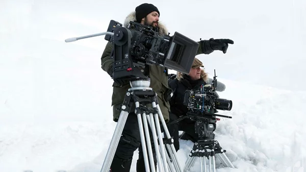 Ο Τζο Πένα μιλάει για τα περιπετειώδη γυρίσματα του «Arctic»