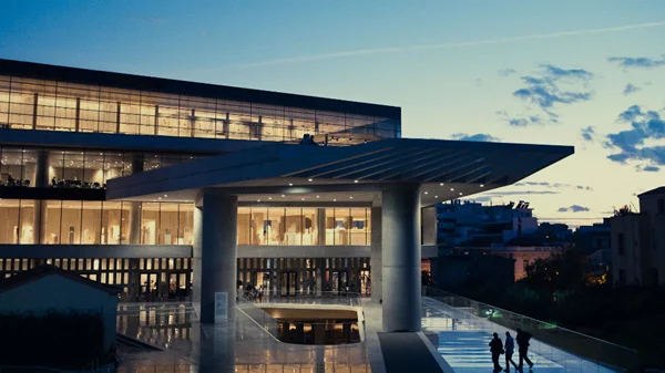 Γιορτάστε την 25η Μαρτίου στην Ακρόπολη