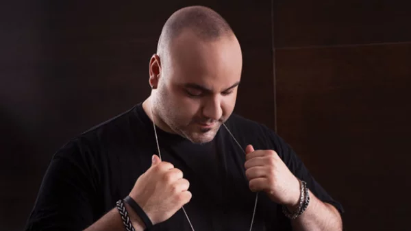 O Carlo Lio στο winter closing του Blend στο Steam