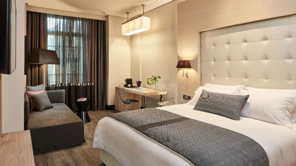 Το πεντάστερο «Antigon Hotel» στη Θεσσαλονίκη είναι όντως η επιτομή του urban chic