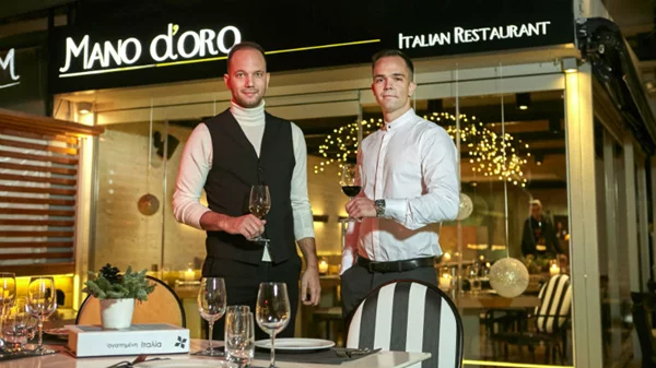 Το «Mano d’ Oro» είναι η ιταλική αυλή της Βουλιαγμένης