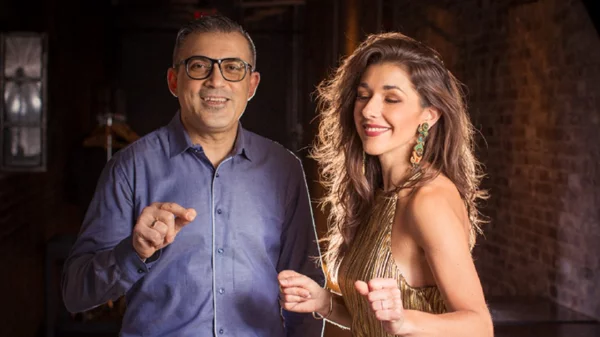 Χρήστο Ραφαηλίδη, γιατί στην Ελλάδα είμαστε λίγο... εκτός θέματος;