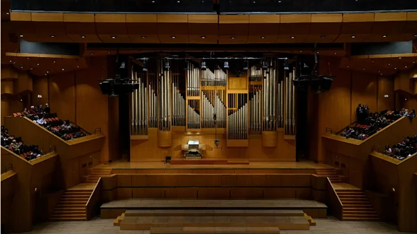 500 εισιτήρια σε ανέργους για το ρεσιτάλ του Μπγιορν Άντορ Ντράγκε