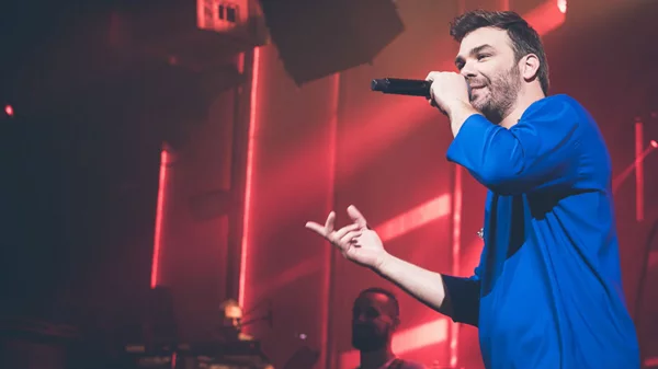 Από το Μ. Σάββατο ανάβει φώτα η παραλιακή