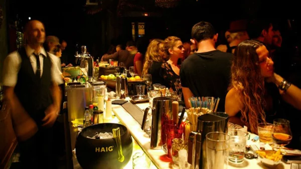 Mayday, Mayday! Kάτι τρέχει στο «Faust»…