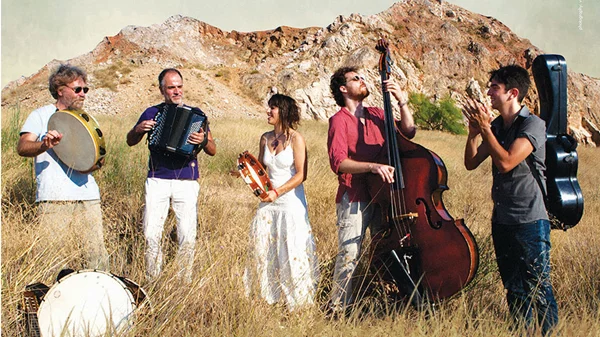 Μια μαγική βραδιά με τους Encardia στο Μέγαρο