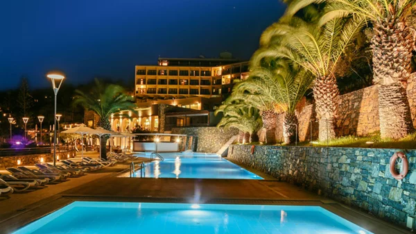 Επίσημα εγκαίνια για το Wyndham Grand Crete Mirabello Bay