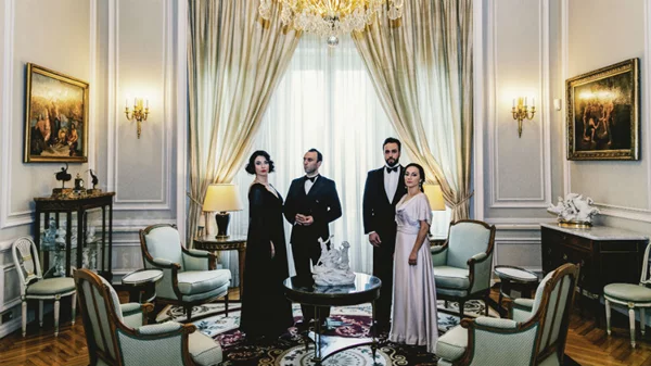 Ποιος μπορεί να αντισταθεί στη γοητεία του μουσικού θεάτρου;