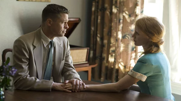 Στιγμιότυπα, ταινίες και αφιερώματα από τις Κάνες στη μικρή οθόνη