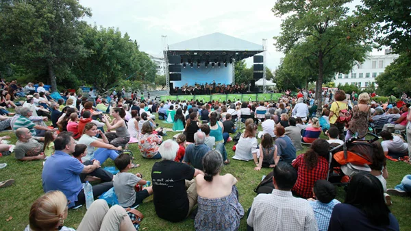 Ο κήπος του Μεγάρου ανοίγει και πάλι τις πόρτες του