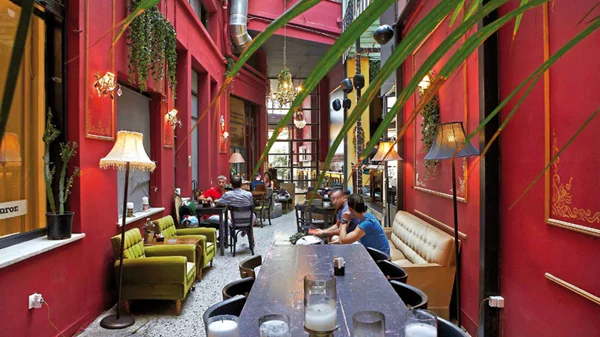 Το Noel γίνεται τεσσάρων και μας καλεί να το γιορτάσουμε