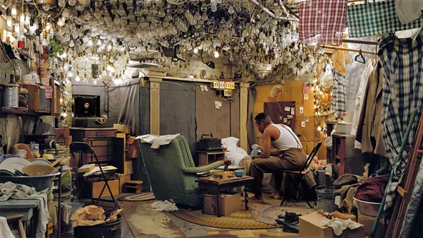 10 + 2 εκθέσεις που δεν πρέπει να χάσεις τον Ιούνιο