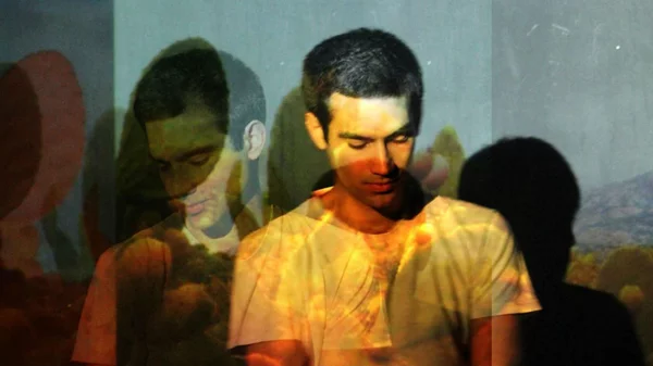 Το Saristra ζεσταίνει τα ηχεία του στο Romantso Rooftop