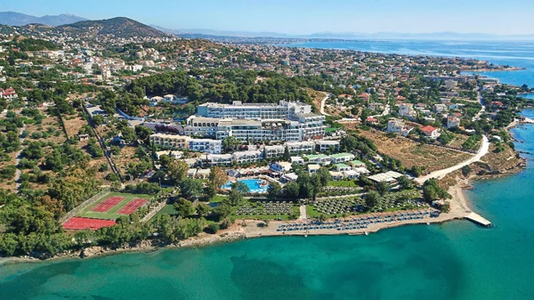 2 προτάσεις διακοπών σε απόσταση αναπνοής από την Αθήνα που θα σας ταξιδέψουν μακριά