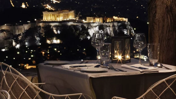 «Ορίζοντες Λυκαβηττού»: Γαστρονομία και θέα σε ιδανικό pairing