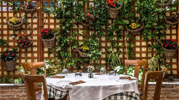 Στο «Ερμείον» θα είσαι σαν σε διακοπές