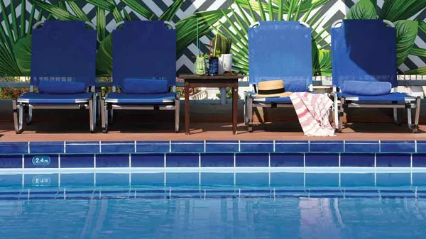 «Poseidon Athens»: Βουτιά στο καλοκαίρι  