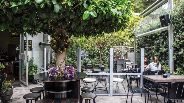 To «Villa Grigio 46» κλείνει τρία χρόνια και το γιορτάζει αλά ιταλικά