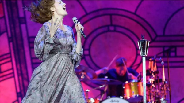 Μέσα σε μιαν ώρα η συναυλία των Florence + The Machine έγινε sold out!