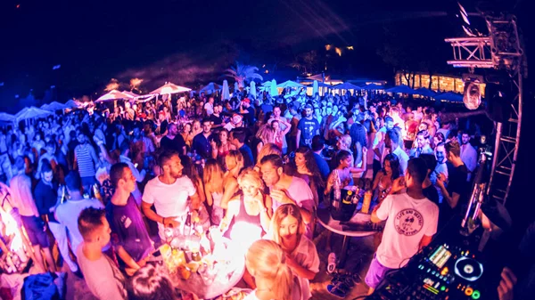 Sun:Set 7 launch party στο Astir Beach