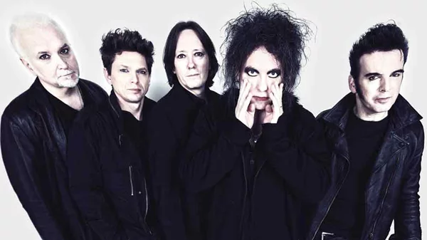 Γιατί δεν πρέπει να χάσεις τους Cure στην Πλατεία Νερού;