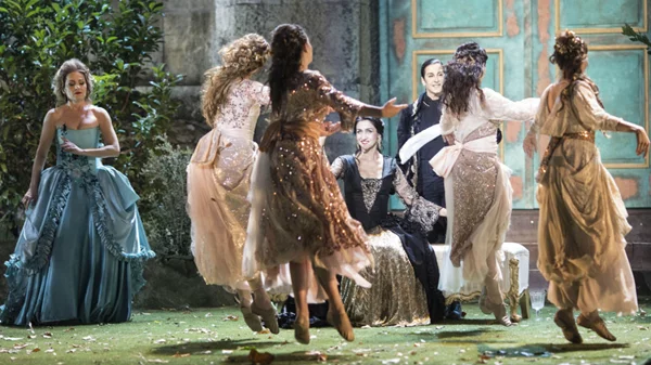 Η Καμεράτα και οι μάγισσές της: συναρπαστική Αλτσίνα της Παπαθανασίου, επιβλητική Μήδεια της Καραμπέτη