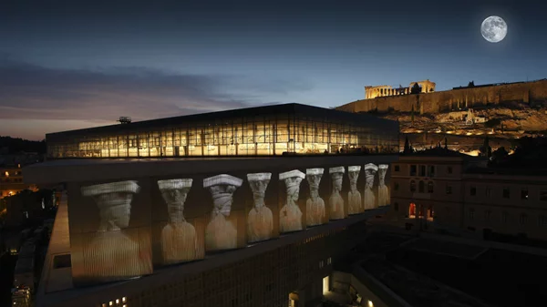 Αυγουστιάτικη Πανσέληνος στο Μουσείο Ακρόπολης μετά μουσικής