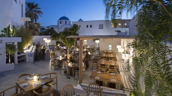 «Stilvi»: Κάτι νέο λαμπυρίζει στη Νάουσα της Πάρου