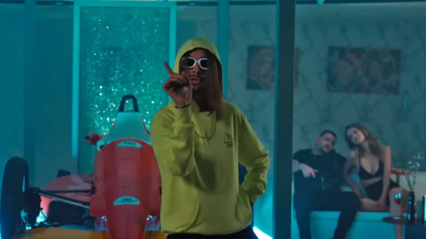 Τι είναι η ποπ κουλτούρα «Mama»?