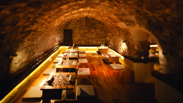 Οι πιο περίεργες γευστικές εμπειρίες που μπορείς να ζήσεις στο Παρίσι