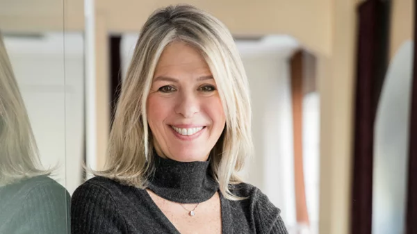 The Hotelier | H Λένα Τορνιβούκα θα ήθελε να υποδεχθεί την Έμμα Τόμσον στο φρεσκαρισμένο φέτος The Excelsior που κλείνει 10 χρόνια