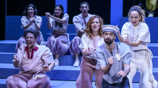 Σοφία Βγενοπούλου: «Δημιουργήσαμε το θέατρο για να είμαστε ανθρώπινοι και συνειδητοί»