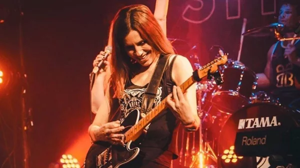 Μια συζήτηση ακραιφνώς ροκ με την Ειρήνη Κετικίδη