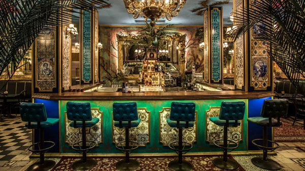 Νέα κουζίνα και cocktail στο «Noel»