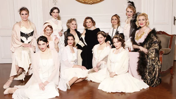 Η Μιμή Ντενίση σε ακόμη ένα ιστορικό ταξίδι, «Κι από Σμύρνη... Σαλονίκη» 