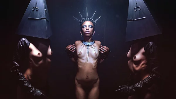 Αποχαιρετιστήριο Venus in Furs party για το «Second Skin»