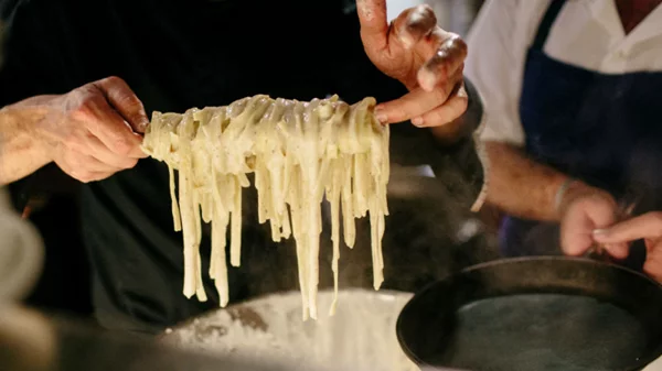 Sunday roast ξανά στο «Vezené»