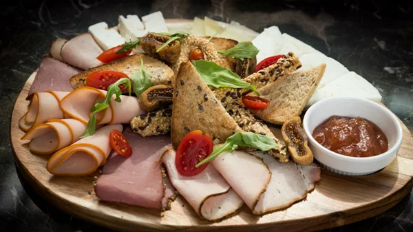 Pre theater menus στο «Public»