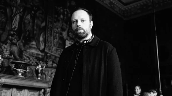 Ο Γιώργος Λάνθιμος σκηνοθετεί μίνι σειρά με ήρωα τον κάλπικο Ροκφέλερ