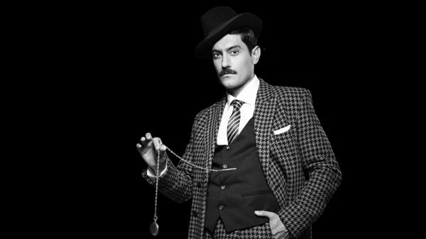 Ο Αργύρης Πανταζάρας σε διπλό ρόλο