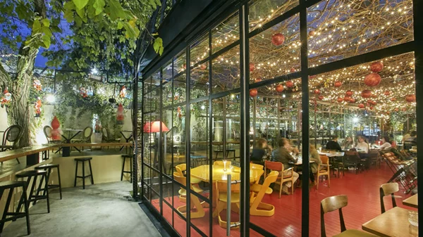 «Artisanal Lounge & Gardens»: Γιορτές με νέες γεύσεις