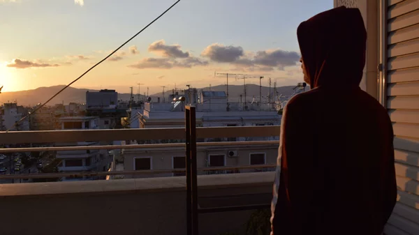 Εντελώς αναπάντεχα, το Παιδί Τραύμα έφτιαξε το πιο ποπ hit της αθηναϊκής underground