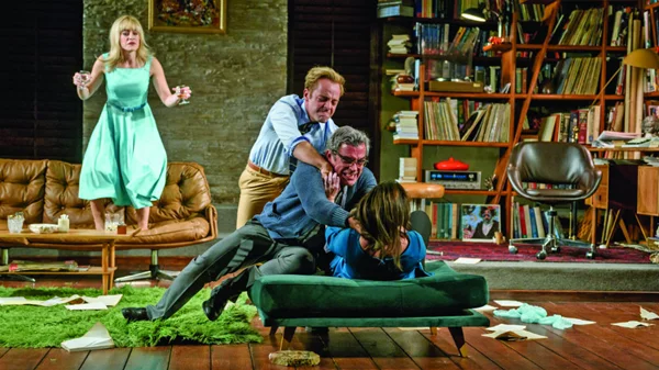 Ποιος φοβάται τη Βιρτζίνια Γουλφ