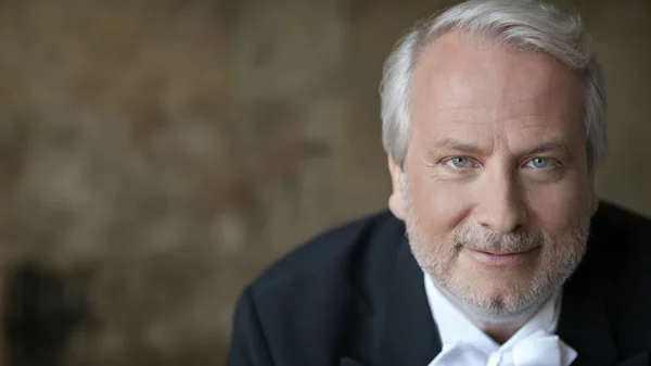 Φιλίπ Ογκέν: «Ο “Ντον Κάρλο” είναι μια όπερα για ευρύ κοινό!»