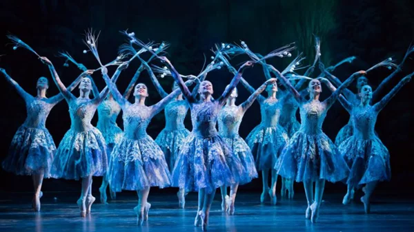 Το πιο χριστουγεννιάτικο μπαλέτο έρχεται στο Christmas Theater